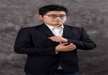 优秀校友侯宇坤