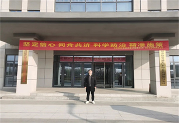 优秀校友张亚东