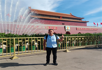 优秀校友张秀荣