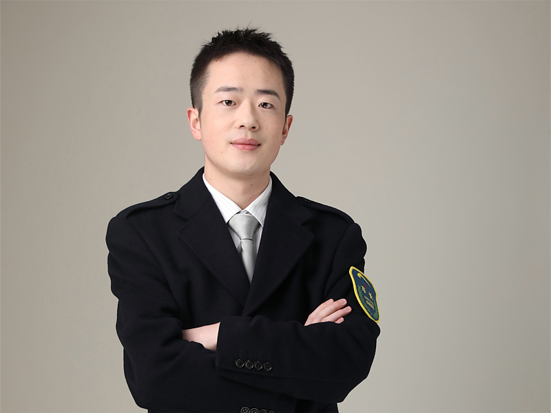 优秀校友逯启明